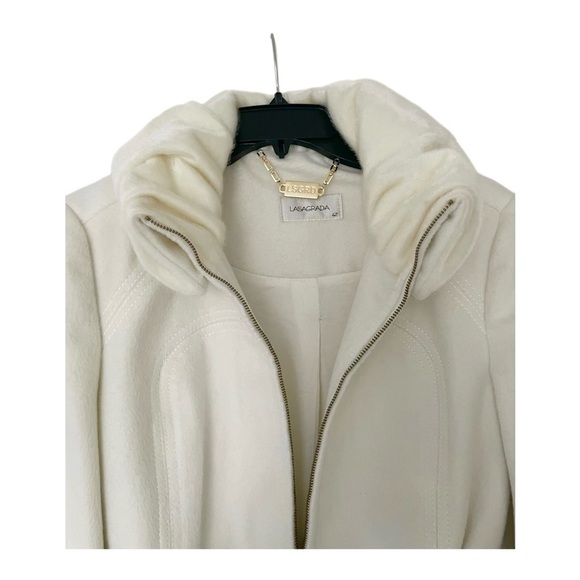 White European coat​ - Picture 7 of 13